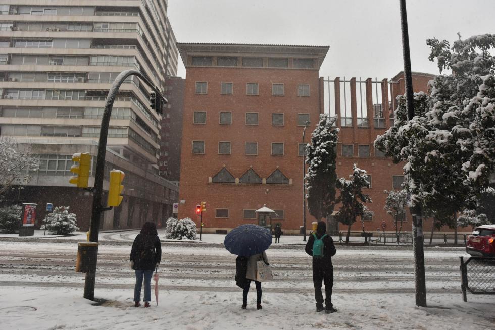 Filomena deja su rastro de nieve en Zaragoza