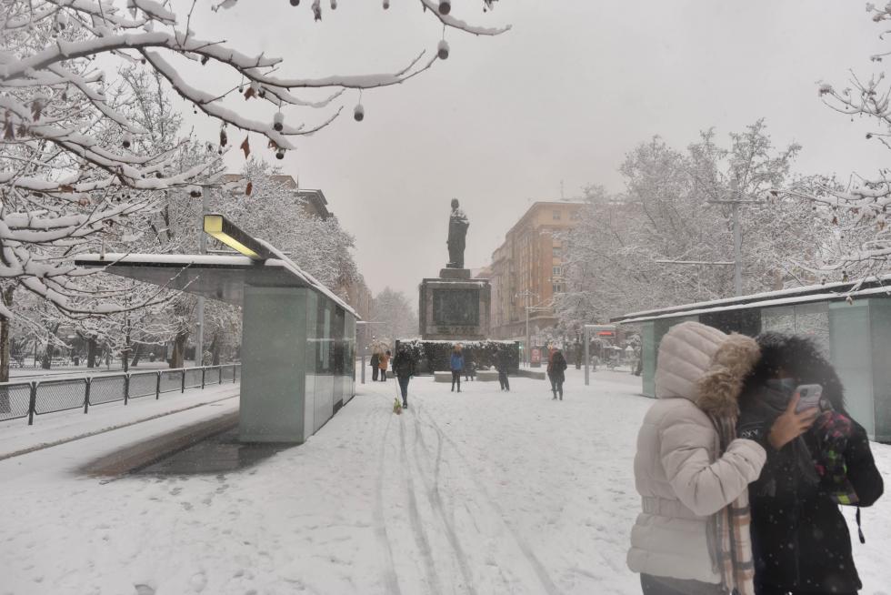 Filomena deja su rastro de nieve en Zaragoza