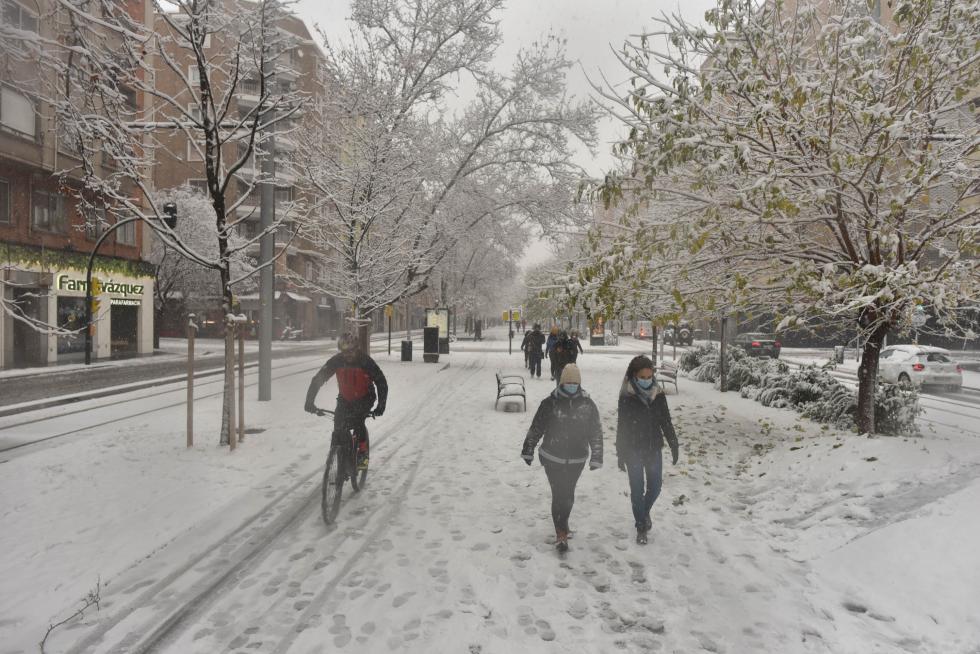 Filomena deja su rastro de nieve en Zaragoza