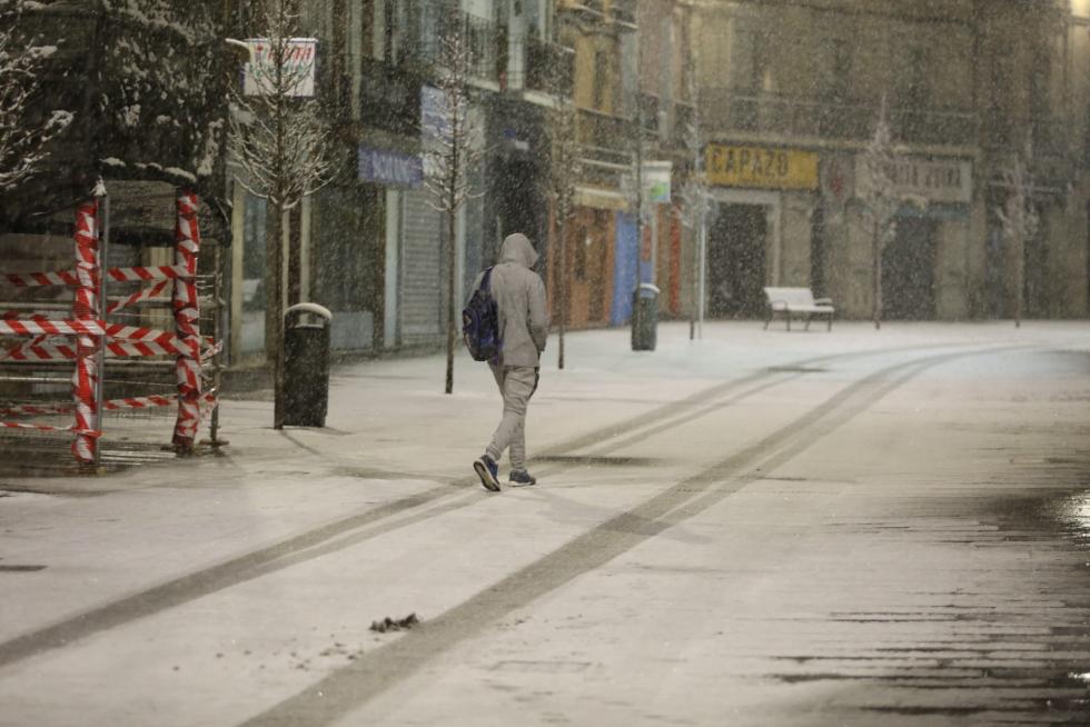 Nieve en Huesca capital este sábado por la borrasca Filomena