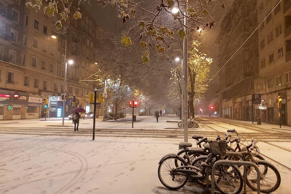 Nieve caída en la plaza de San Francisco de Zaragoza y su entorno