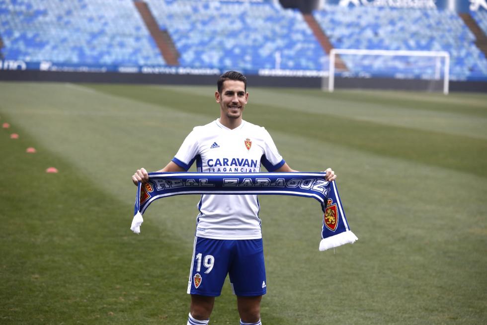 Presentación de Álex Alegría como jugador del Real Zaragoza.