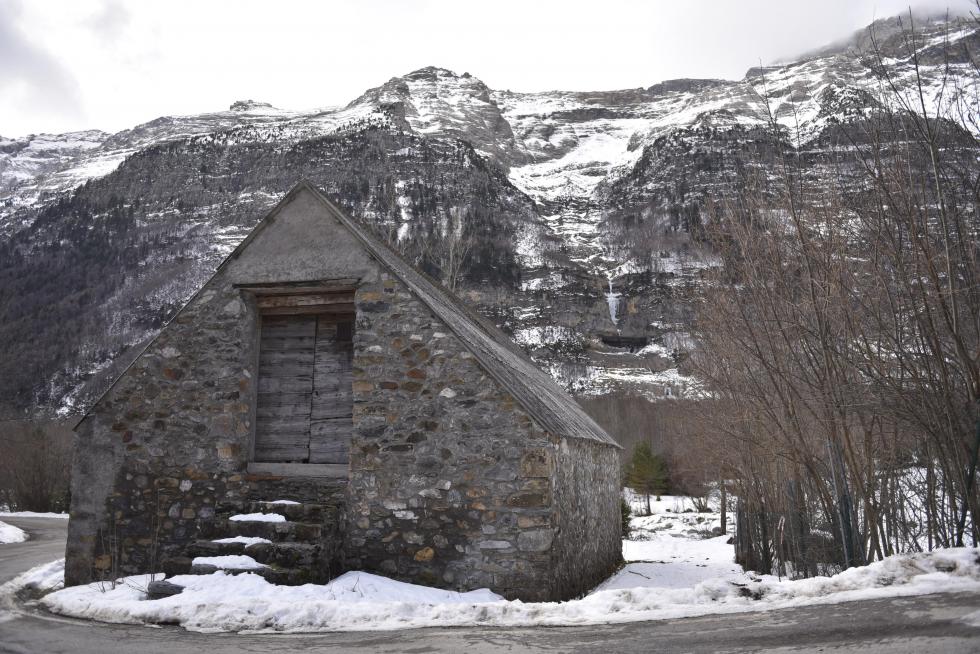 El Valle de Pineta, nevado.
