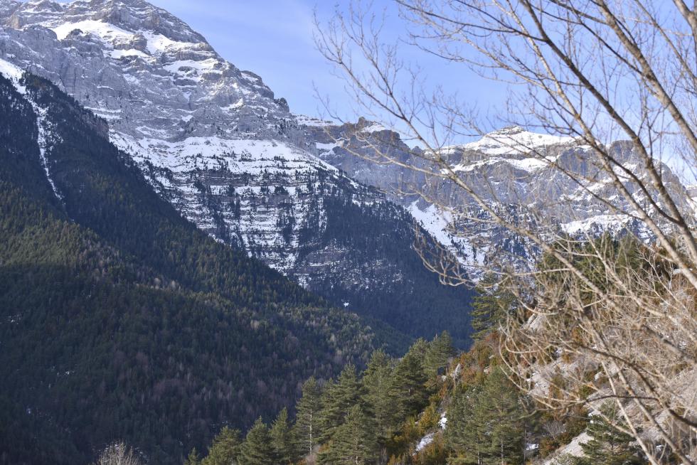 El Valle de Pineta, nevado.