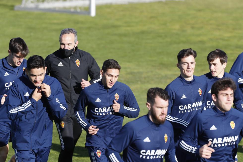 El Real Zaragoza ha entrenado este martes por la mañana. Una sesión preparatoria para el partido que el viernes enfrentará al Real Zaragoza con la Ponferradina.