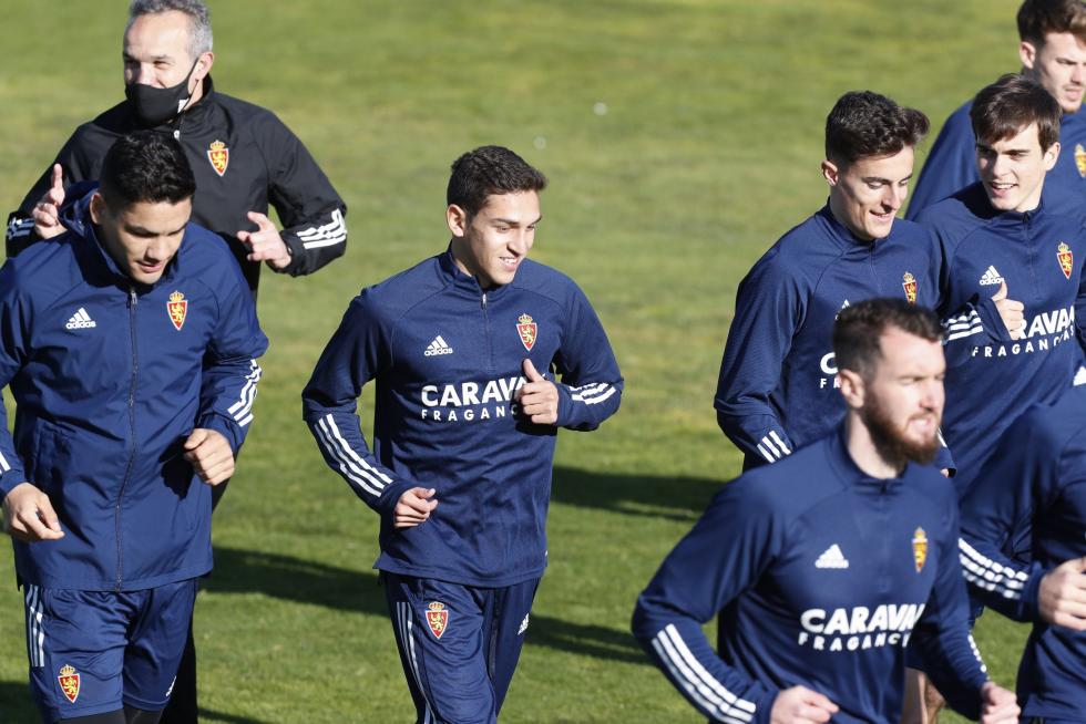 El Real Zaragoza ha entrenado este martes por la mañana. Una sesión preparatoria para el partido que el viernes enfrentará al Real Zaragoza con la Ponferradina.