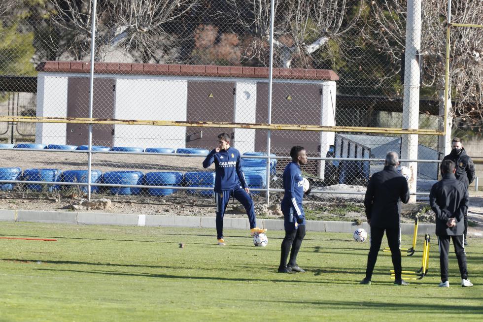 El Real Zaragoza ha entrenado este martes por la mañana. Una sesión preparatoria para el partido que el viernes enfrentará al Real Zaragoza con la Ponferradina.