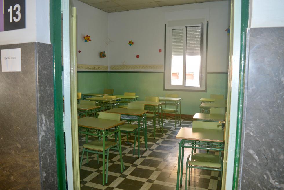El IES Ramón y Caja de Huesca ha tenido que habilitar aulas en sitios de lo más insospechados ante la falta de espacio.