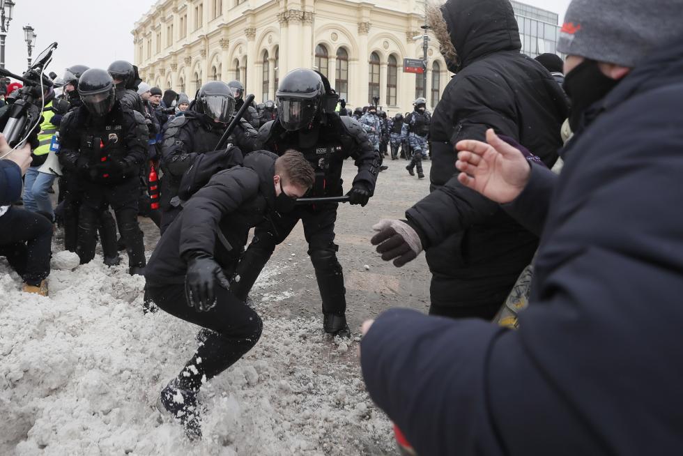 Detenciones masivas en Rusia en las manifestaciones de apoyo a Navalni