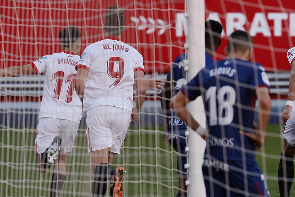 Imágenes del partido entre el Sevilla y la SD Huesca