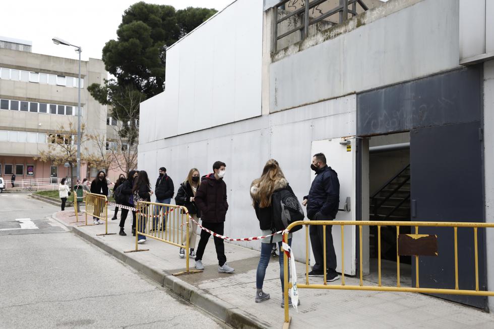 Galería de imágenes de la vacunación de estudiantes en Aragón