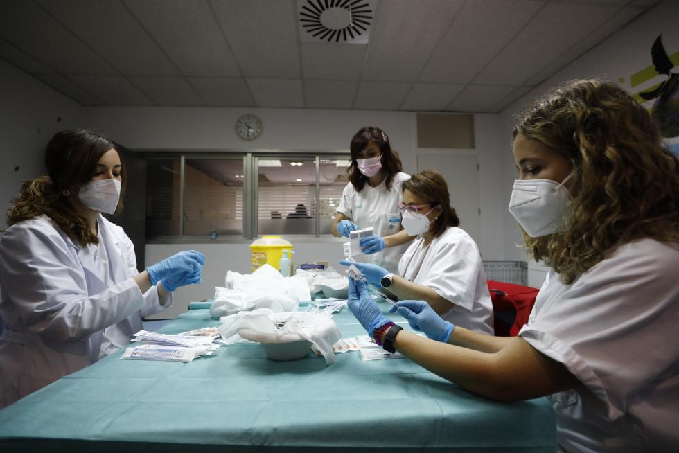 Galería de imágenes de la vacunación de estudiantes en Aragón