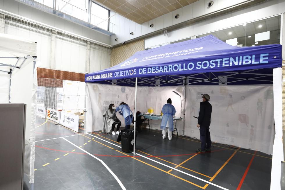 Galería de imágenes de la vacunación de estudiantes en Aragón