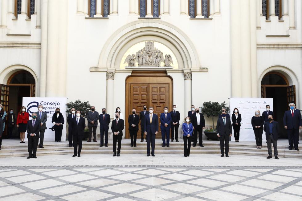 El Rey Felipe VI preside la cumbre de la CEOE en Aragón