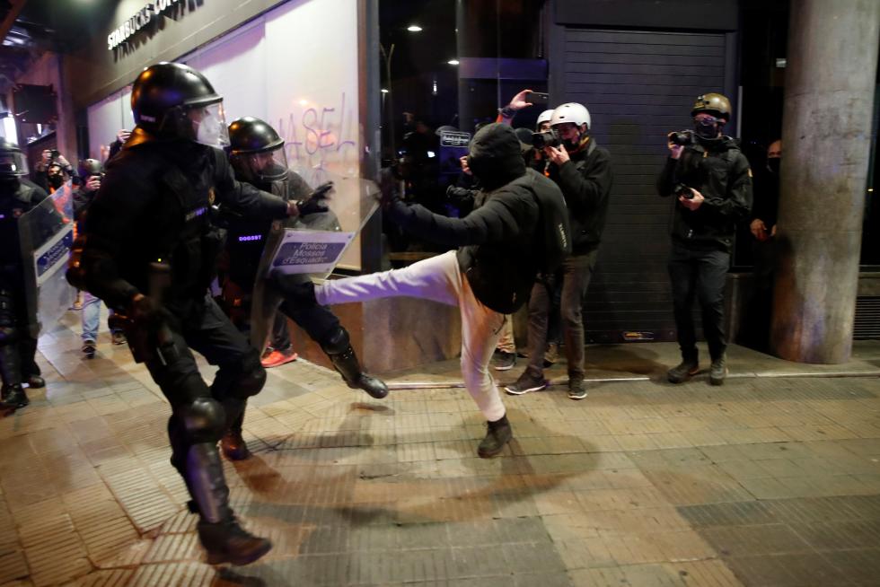 Protestas por la detención del rapero Pablo Hasél