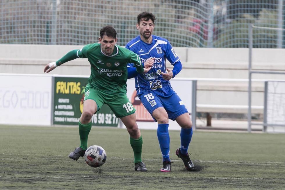 Público en el partido de fútbol entre Cuarte y Épila.