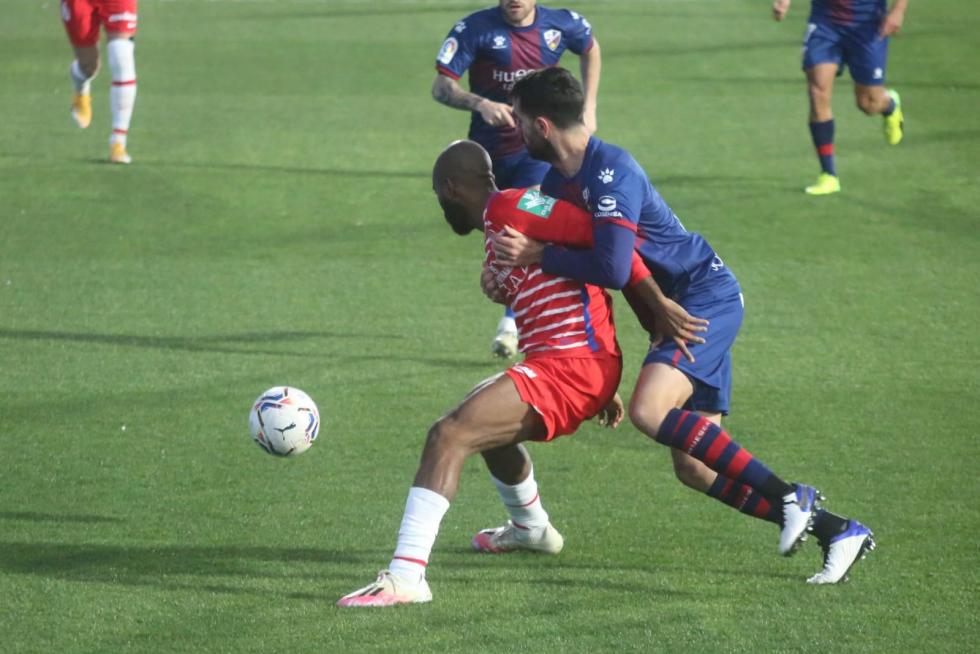 Imágenes del encuentro entre la SD Huesca y el Granada en el Estadio El Alcoraz, partido correspondiente a la jornada 21 de LaLiga Santander.