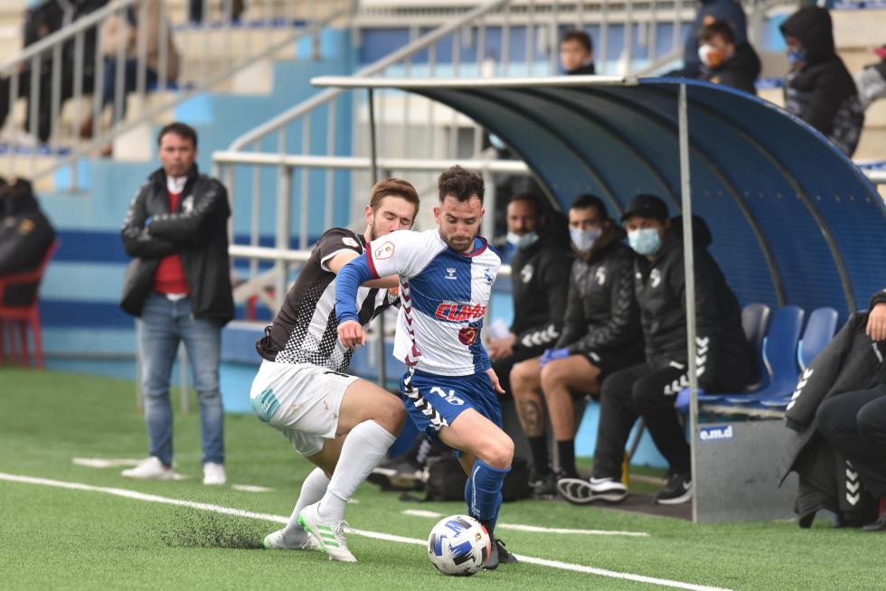 Público en el partido de fútbol entre el Ebro y Haro.