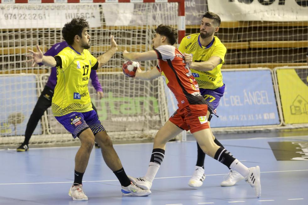 El Bada Huesca consigue una gran victoria ante el Bidasoa