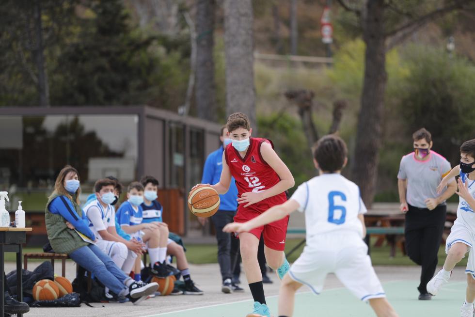 El deporte aragonés vuelve a la competición un año después: actividad en el Colegio Marianistas