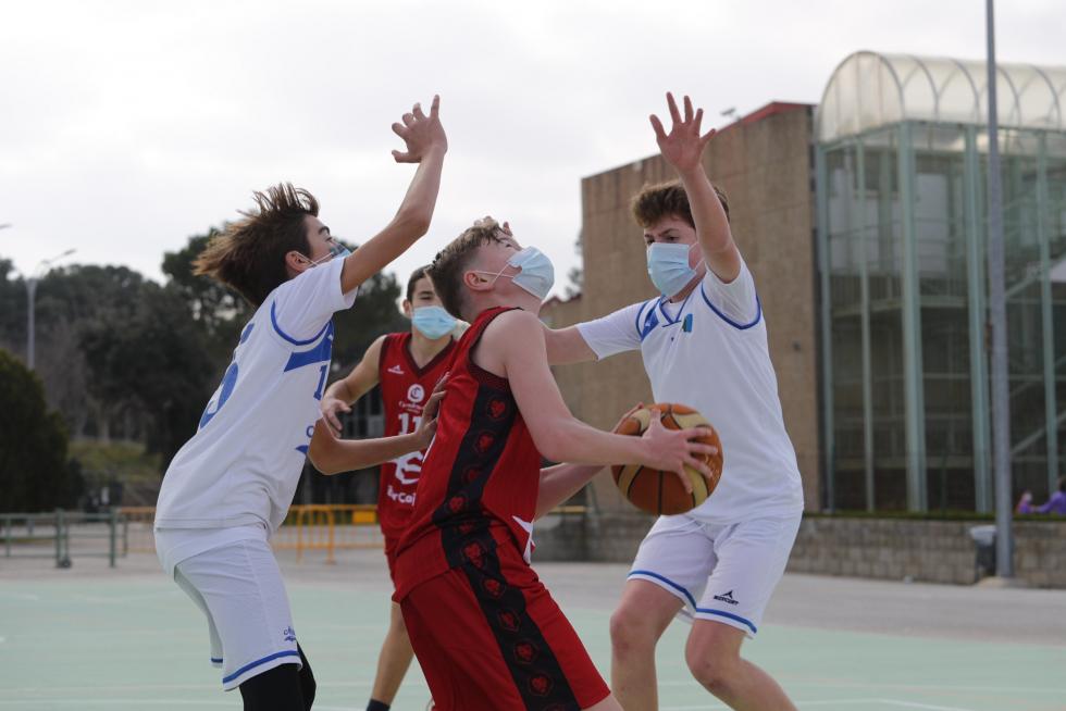 El deporte aragonés vuelve a la competición un año después: actividad en el Colegio Marianistas