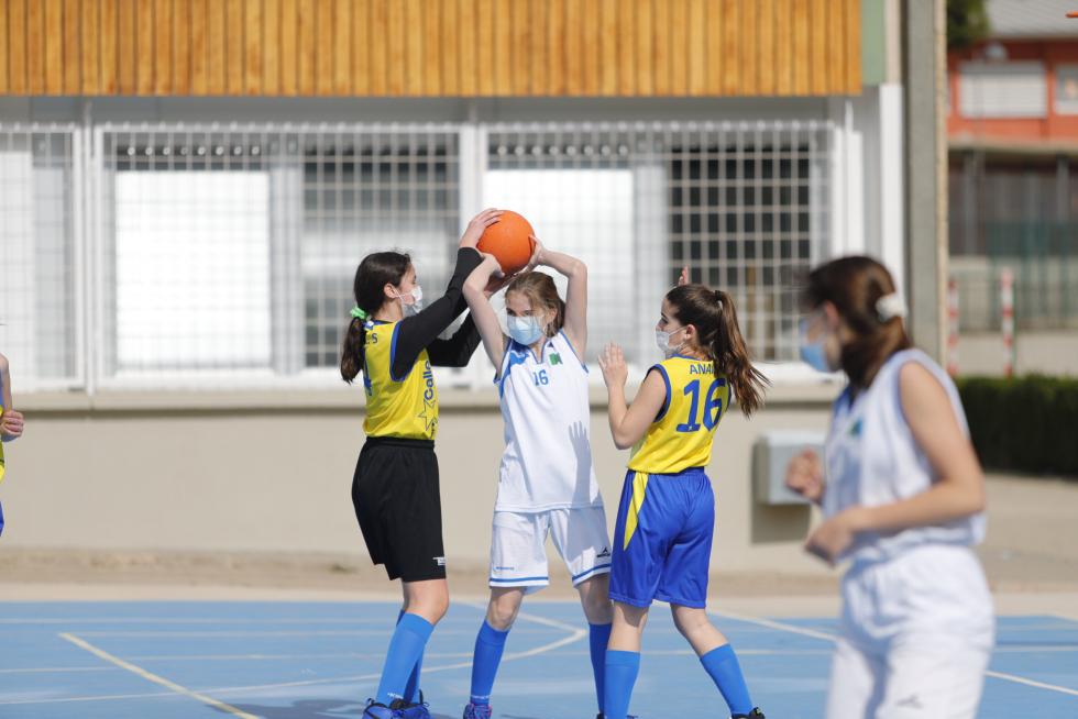 El deporte aragonés vuelve a la competición un año después: actividad en el Colegio Marianistas
