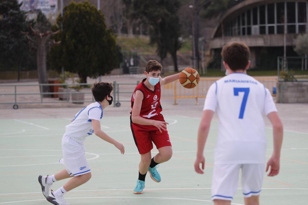 El deporte aragonés vuelve a la competición un año después: actividad en el Colegio Marianistas