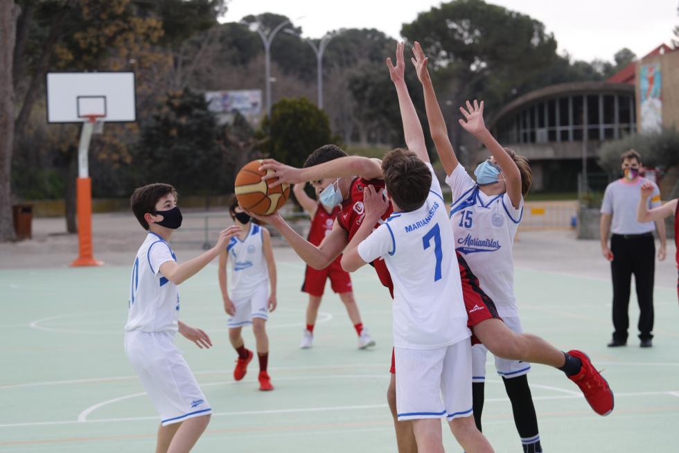 El deporte aragonés vuelve a la competición un año después: actividad en el Colegio Marianistas