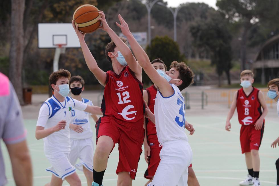 El deporte aragonés vuelve a la competición un año después: actividad en el Colegio Marianistas