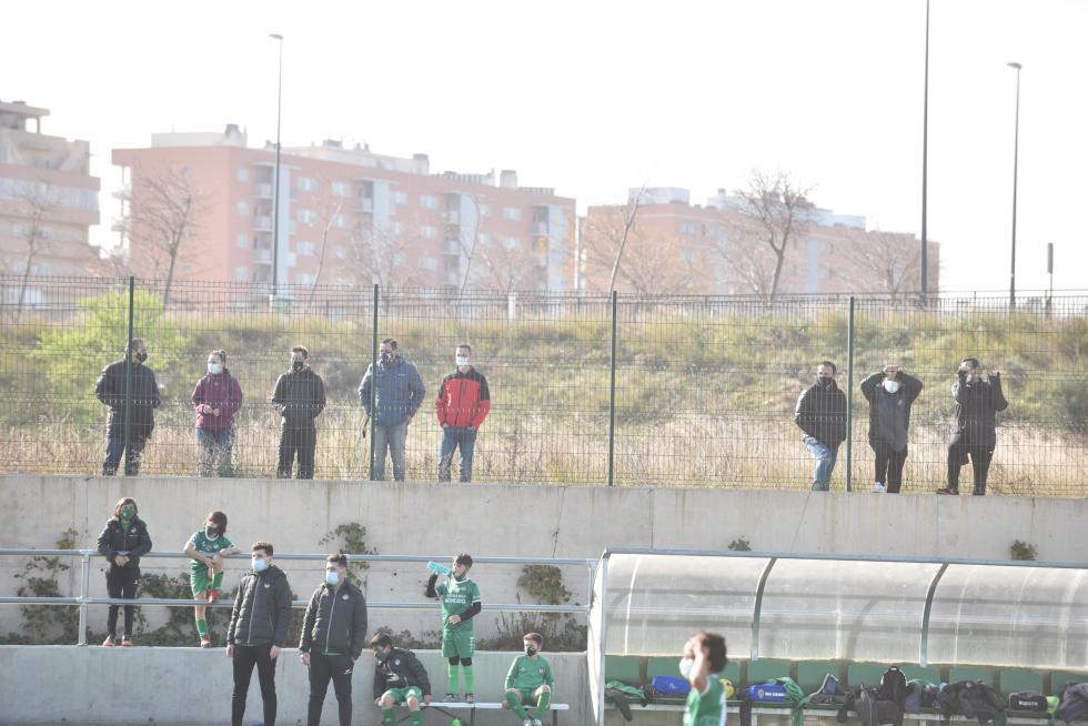 El deporte aragonés vuelve a la competición un año después: actividad en el Estadio Miralbueno El Olivar
