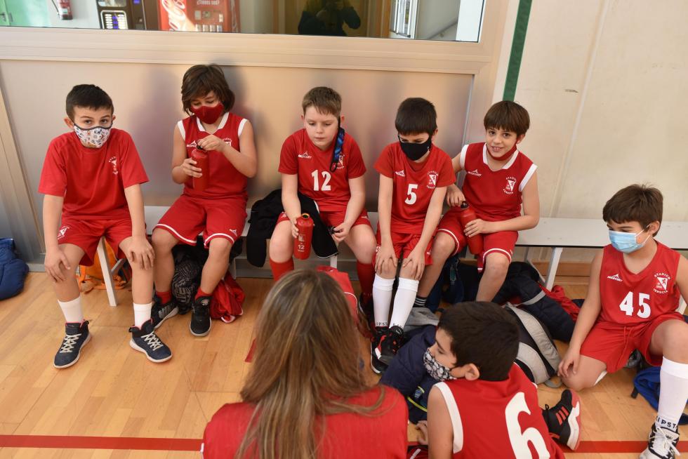 El deporte aragonés vuelve a la competición un año después: actividad en el Estadio Miralbueno El Olivar