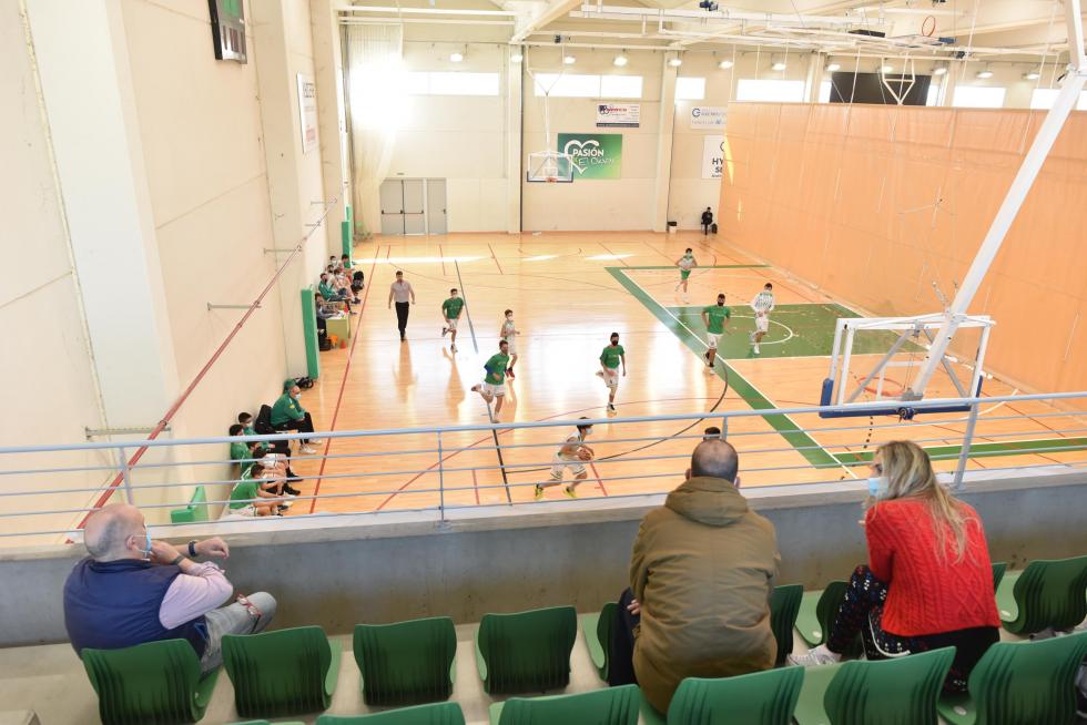 El deporte aragonés vuelve a la competición un año después: actividad en el Estadio Miralbueno El Olivar