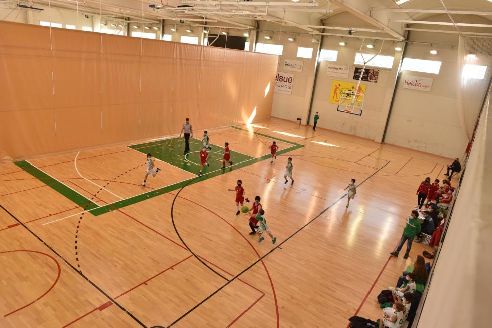 El deporte aragonés vuelve a la competición un año después: actividad en el Estadio Miralbueno El Olivar