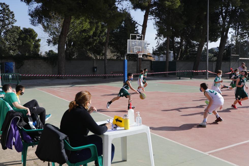 El deporte aragonés vuelve a la competición un año después: baloncesto en el Stadium Casablanca