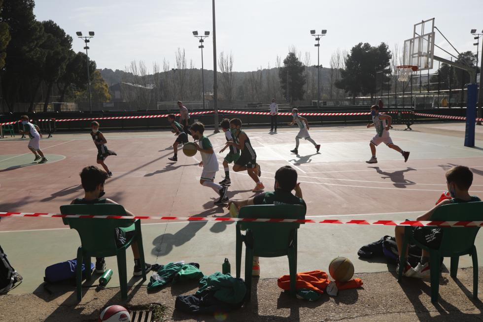 El deporte aragonés vuelve a la competición un año después: baloncesto en el Stadium Casablanca