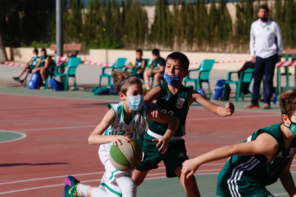El deporte aragonés vuelve a la competición un año después: baloncesto en el Stadium Casablanca