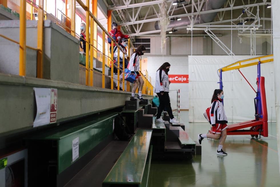 El deporte aragonés vuelve a la competición un año después: baloncesto en el Stadium Casablanca