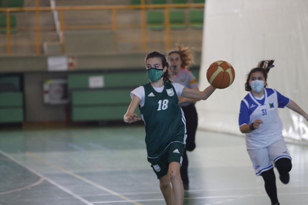 El deporte aragonés vuelve a la competición un año después: baloncesto en el Stadium Casablanca