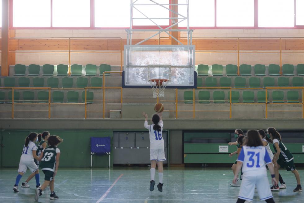 El deporte aragonés vuelve a la competición un año después: baloncesto en el Stadium Casablanca