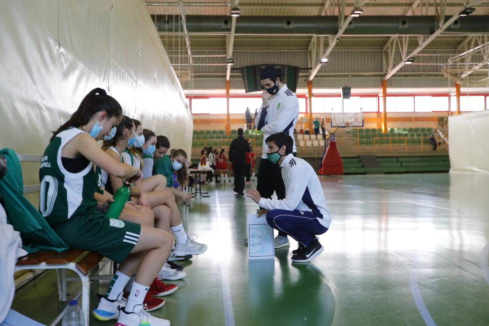El deporte aragonés vuelve a la competición un año después: baloncesto en el Stadium Casablanca