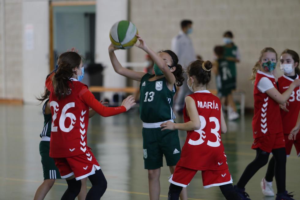 El deporte aragonés vuelve a la competición un año después: baloncesto en el Stadium Casablanca