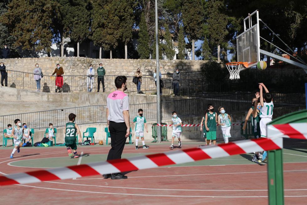 El deporte aragonés vuelve a la competición un año después: baloncesto en el Stadium Casablanca