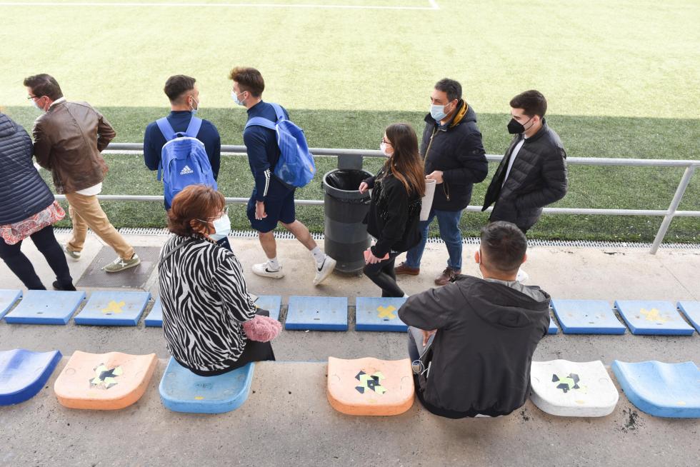 El deporte aragonés vuelve a la competición un año después: fútbol juvenil Ebro-Silos
