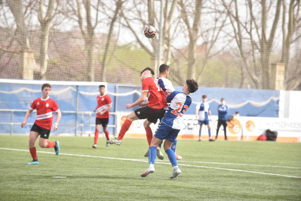 El deporte aragonés vuelve a la competición un año después: fútbol juvenil Ebro-Silos
