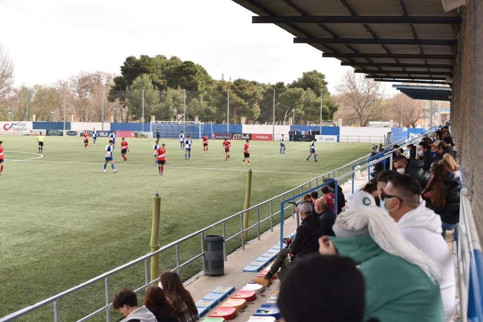 El deporte aragonés vuelve a la competición un año después: fútbol juvenil Ebro-Silos