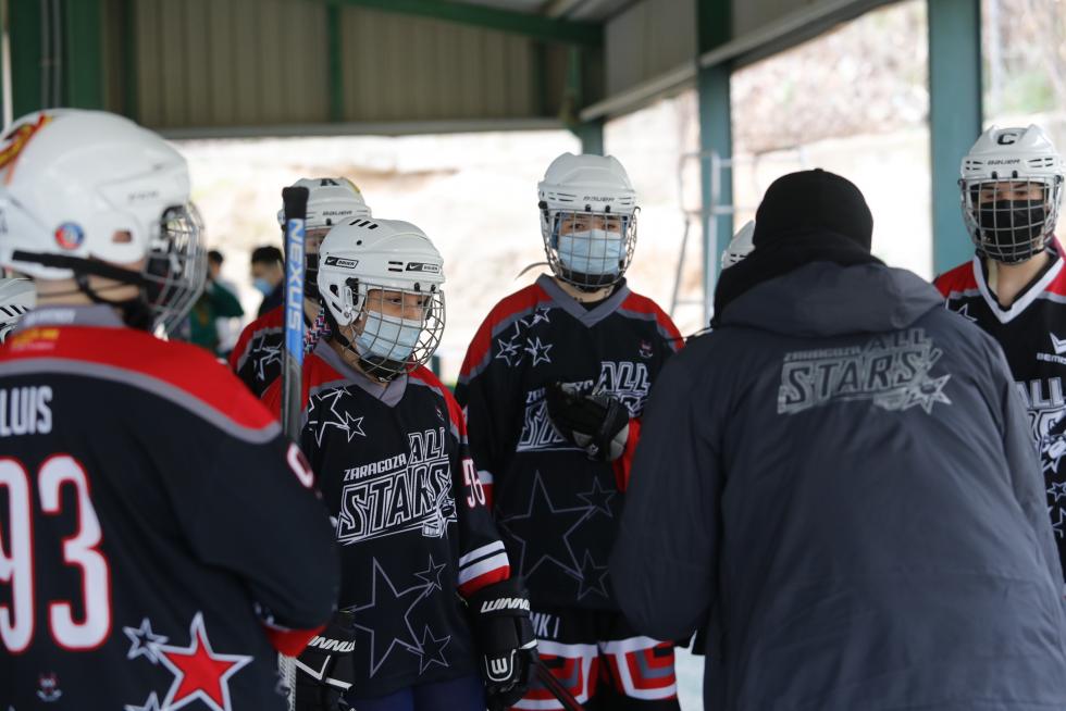El deporte aragonés vuelve a la competición un año después: hockey en el Stadium Casablanca