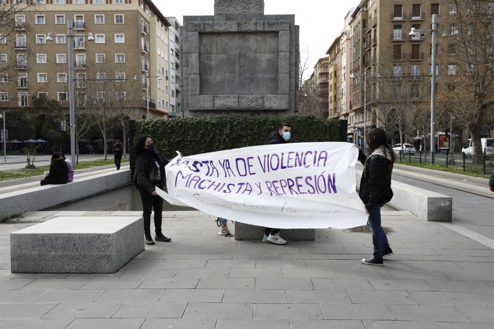 Concentración en la plaza de San Francisco de Zaragoza con motivo del Día de la Mujer.