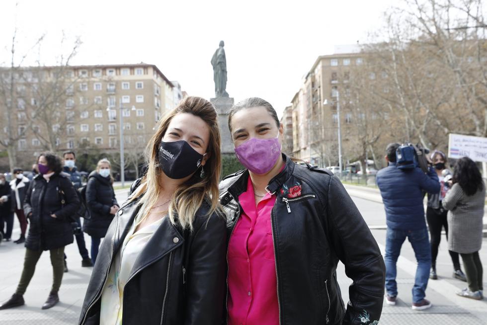 Concentración en la plaza de San Francisco de Zaragoza con motivo del Día de la Mujer.
