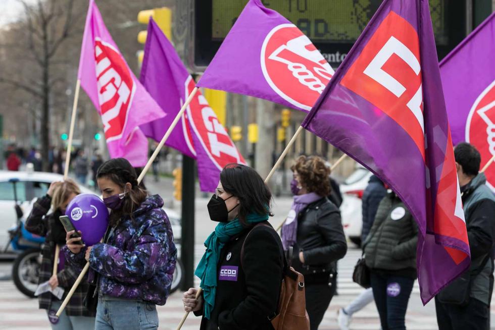 Concentración por el Día de la Mujer organizada por UGT y CC. OO en Zaragoza.