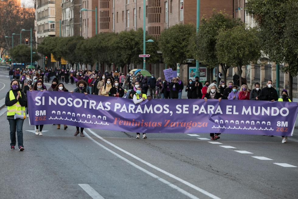 Marchas y concentración en la plaza del Pilar de Zaragoza.